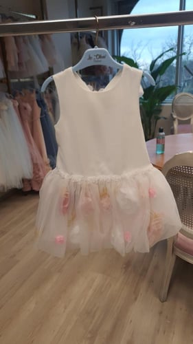 فستان ورود العيد ابيض