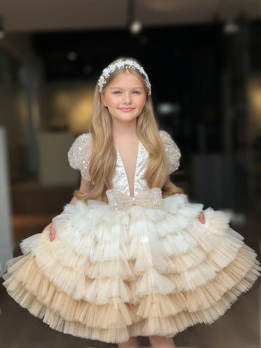 فستان الاميرات سُكري شامل التاج