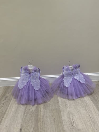 فستان الفراشات الموف