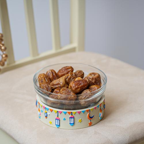 صحن تمر قزاز بقاعدة بتصميم رمضاني أنيق – رمضان 202...