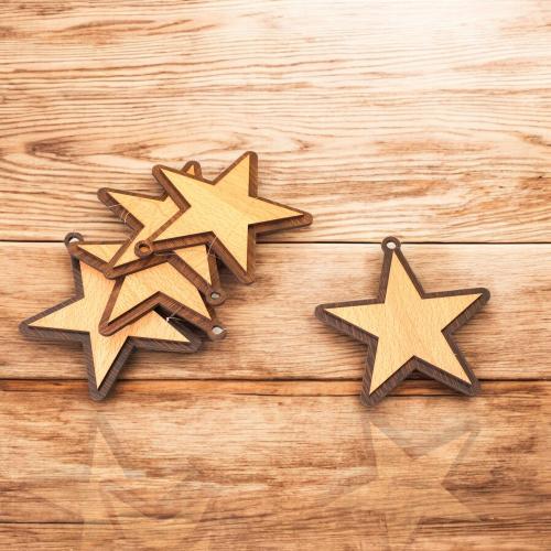مجسم ديكوري خشب مصمم شكل نجمة 5 حبة