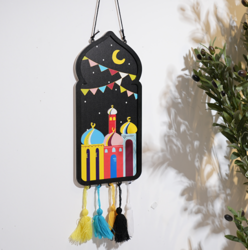 تعليقة جدارية رمضانية بتصميم مساجد وزينة رمضان