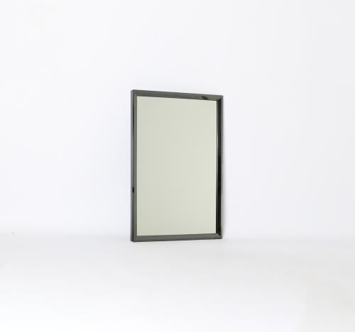 مرايا جدارية بتصميم مميز لون اسود - 70x50 سم