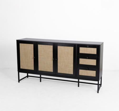 بوفيه بتصميم أنيق ومميز –160x40x85 سم – لون اسود