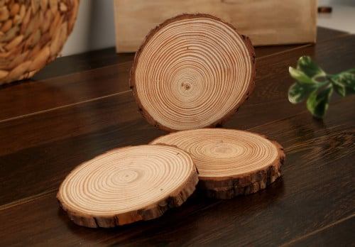 قاعدة اكواب بتصميم خشبي طبيعي ذات دوائر بنيه -3 حب...