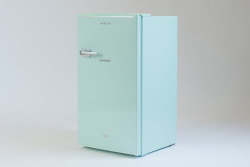 ثلاجة كلاسك جي في سي برو سعة 86 لتر لون اخضر فاتح...