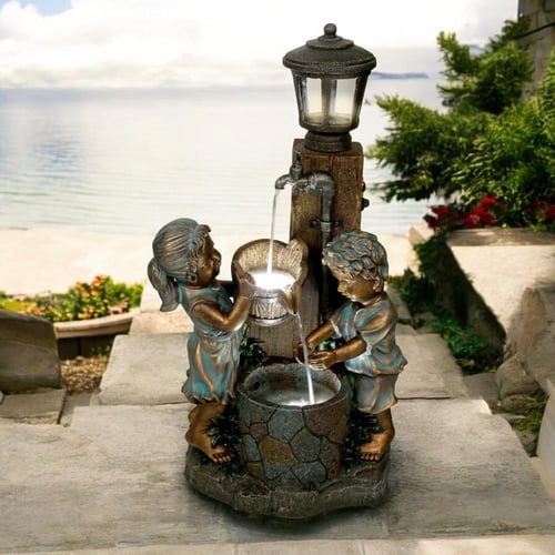 نافورة مياه مضيئة علي شكل منزل وصنبور مزين بالاطفا...