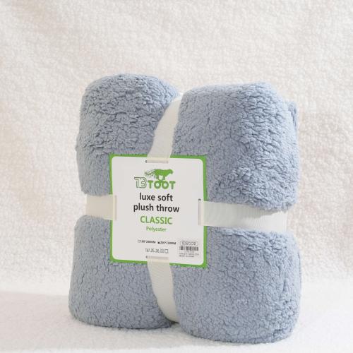 بطانية بتصميم مميز لون ازرق فاتح مقاس 200x230 سم