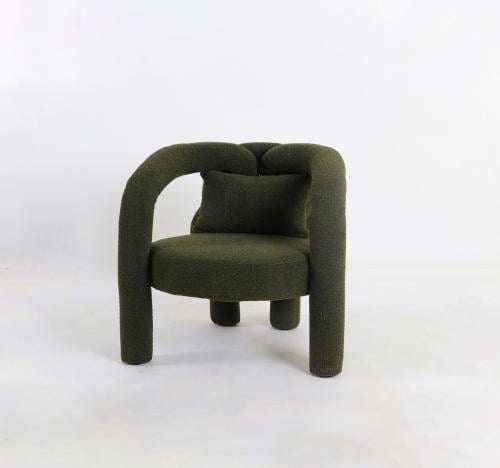 كرسي أنيق ومريح بتصميم مميز لون اخضر