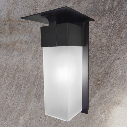 فانوس جداري اسود مستطيل