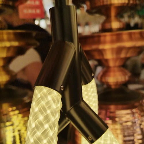 علاقي اسود مزدوج