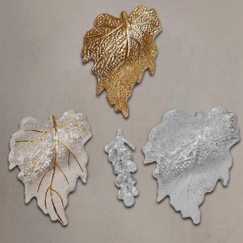 نجف العنب الزجاجي