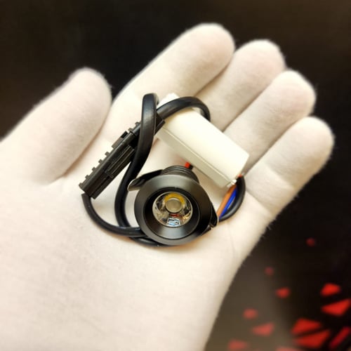 سبوت لايت اسود صغير روبنز