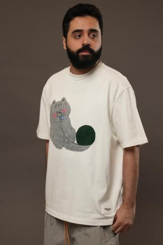 white t shirt