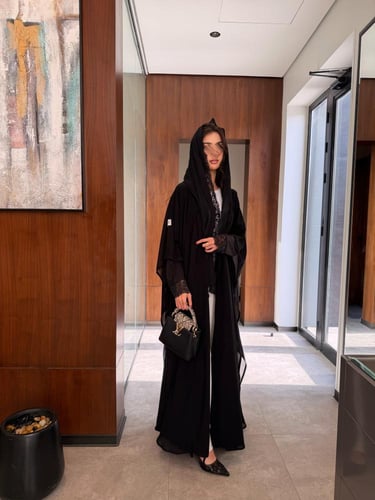 عباية سراب اكمام اسود