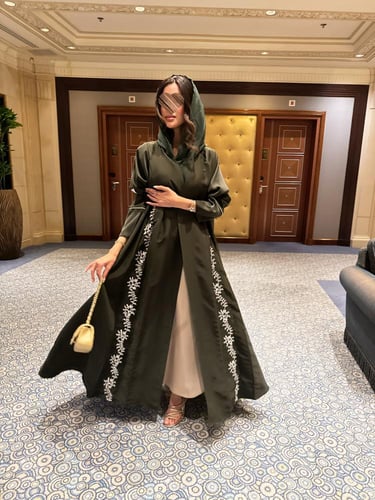 عباية سهام زيتي