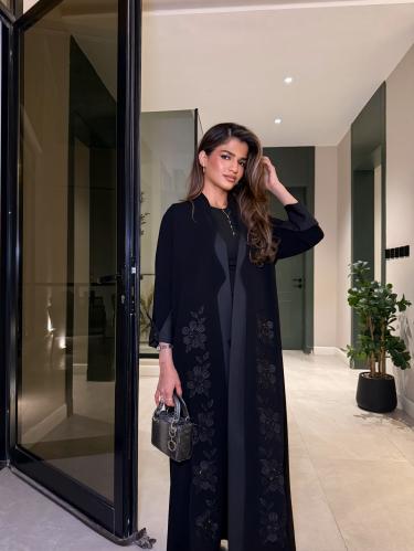 عباية ابرار اسود