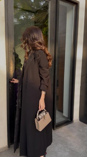 عباية منية اسود