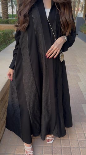 عباية هند تطريز اسود
