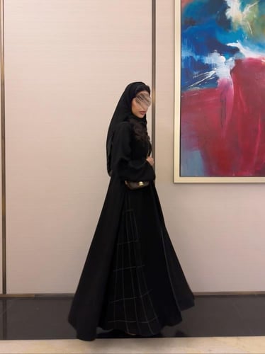 عباية لين تحديد اسود