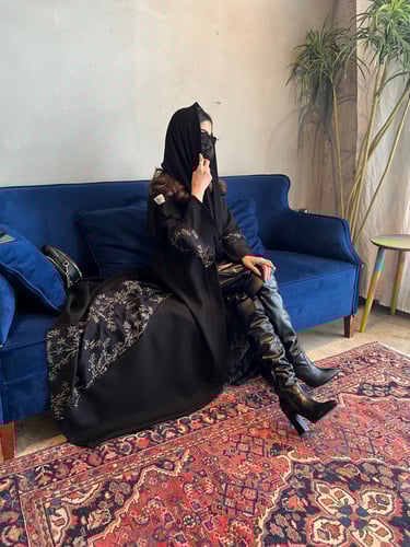 عباية زاهيه ذهبي