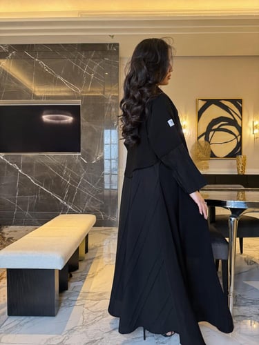 عباية تغريد تحديد اسود