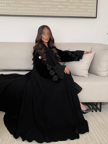 عباية جمانه اسود