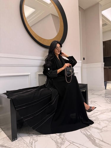 عباية تغريد تحديد ذهبي