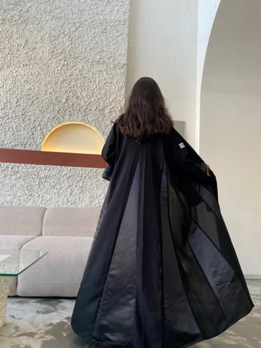 عباية هتان اسود