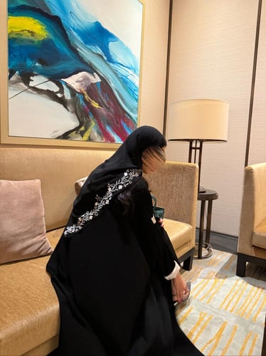 عباية شروق نص كلوش