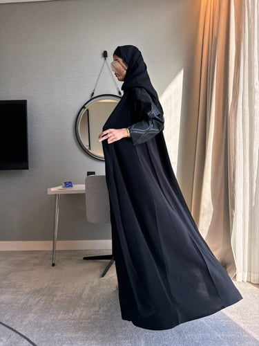 عباية اسيل اسود