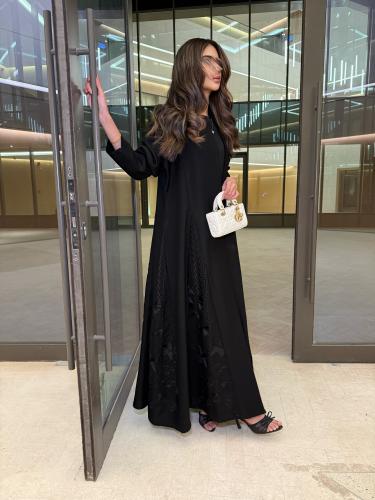 عباية غدير اسود