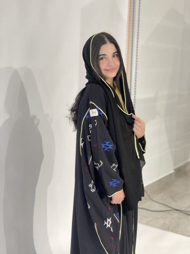 عباية اوقست