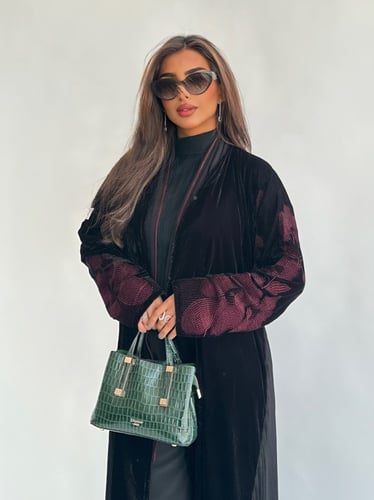 عباية مروج عنابي