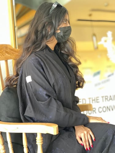 عباية بيرنا كحلي