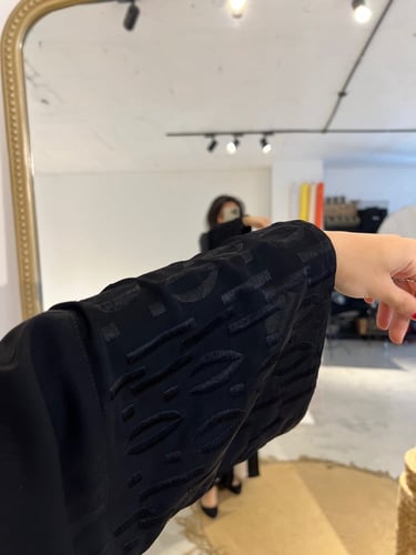 عباية سوار اسود