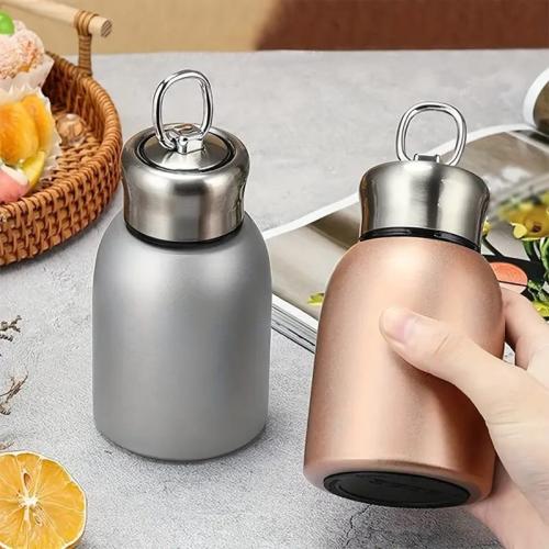 كوب حافظه للحراره