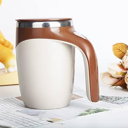 كوب قهوه كابتشينو