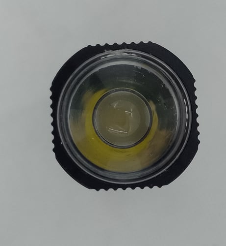 كشاف كلاسيكي اسود