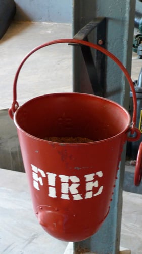 دلو حريق - سطل حريق