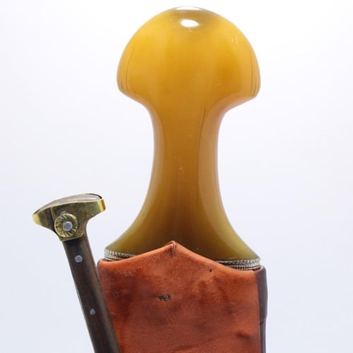 جنبية نجراني حك زراف مكعب مقاس كبير