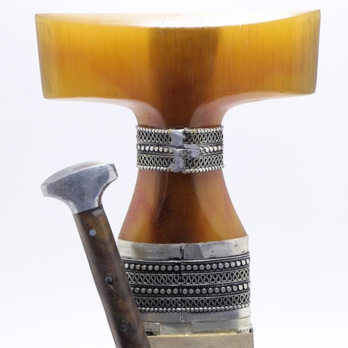 خنجر حك زراف معرق مقاس 5معدن مطلي فضة