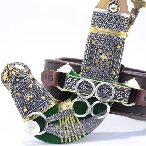 خنجر حك زراف معرق مقاس 5معدن مطلي فضة