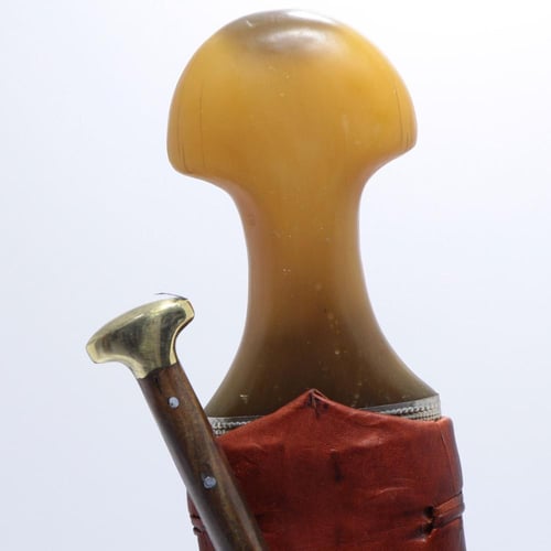 جنبية نجراني حك زراف مكعب مقاس كبير