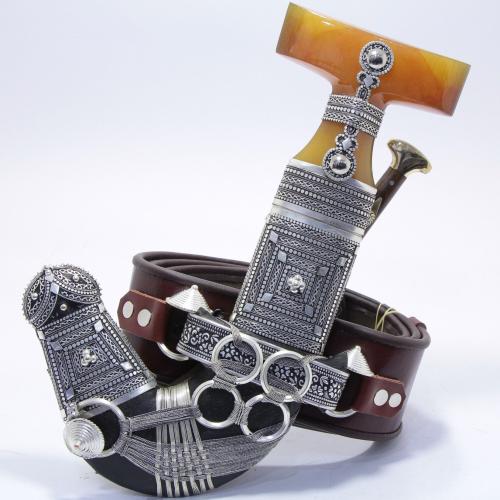 خنجر حك زراف معرق مقاس 5معدن مطلي فضة