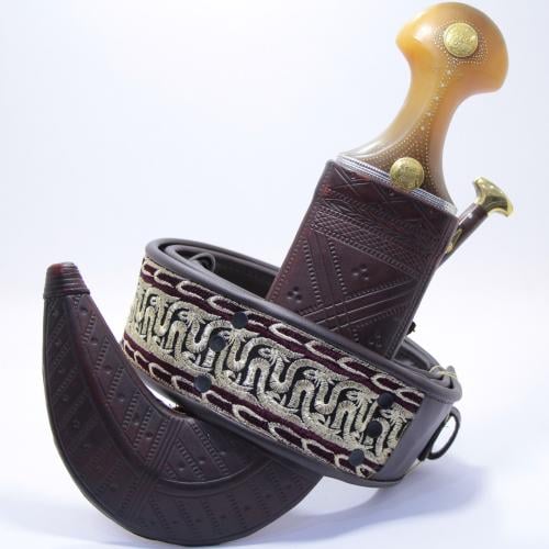 جنبية نجراني حك زراف مكعب مقاس كبير