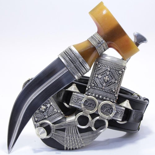 خنجر حك زراف معرق مقاس 5معدن مطلي فضة