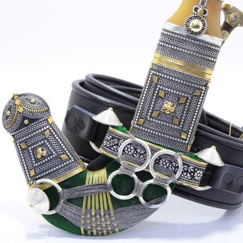 خنجر حك زراف معرق مقاس 5معدن مطلي فضة