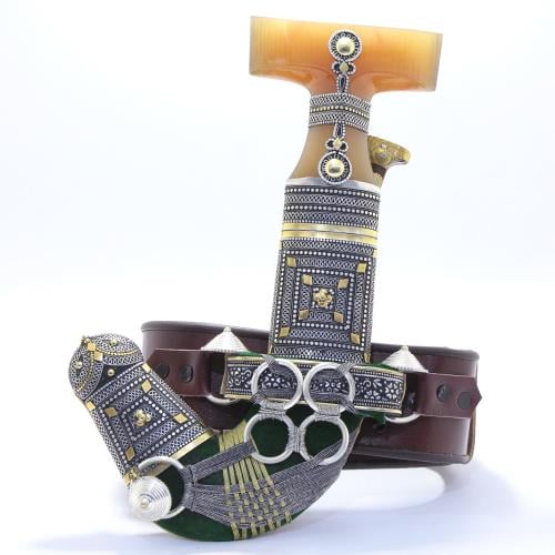 خنجر حك زراف معرق مقاس 5معدن مطلي فضة