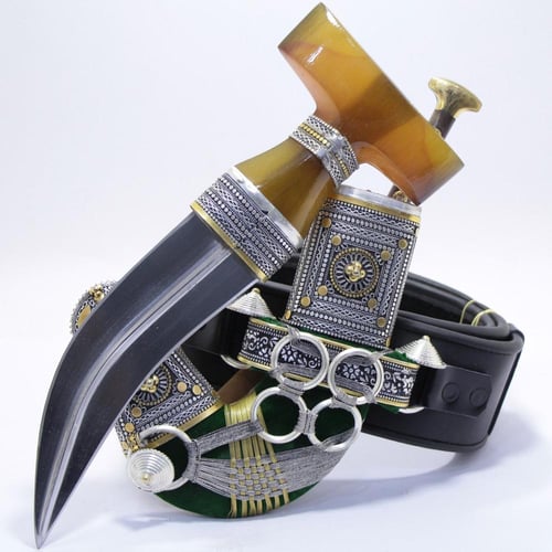 خنجر حك زراف معرق مقاس 5معدن مطلي فضة